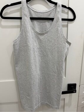 Athleta Grey Heather breathable back long stretchy tank L